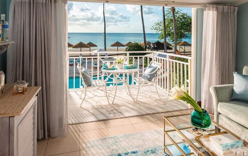Caribbean Beachfront Grande Luxe Club Level Room - GB (3)